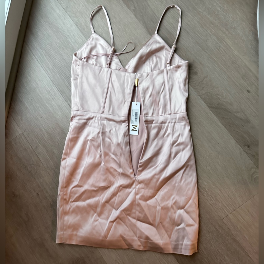 NWT MESHKI Baby Pink Satin Corset Mini Dress – Size M - Picture 4 of 4